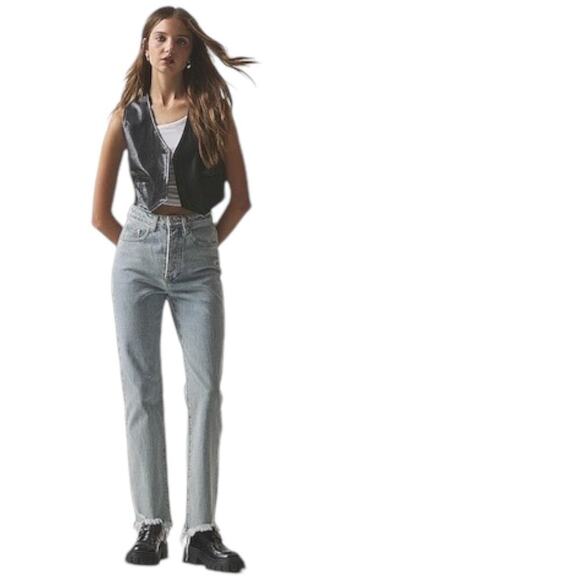 Superdown REVOLVE Marilyn Light Blue Wash Denim Jean Raw Hem Button Fly Size 25 - Picture 1 of 13